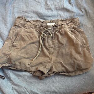 Loft Large Green Shorts